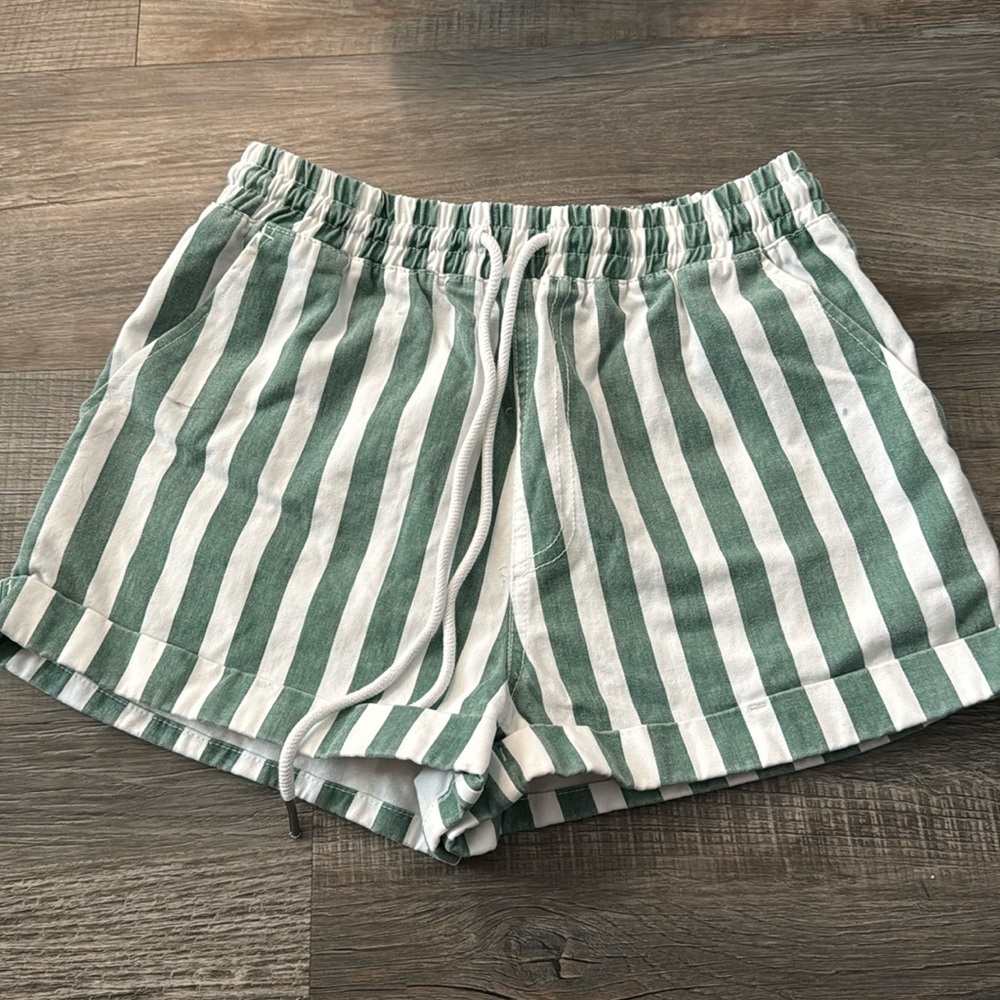 Forever21 white and green striped shorts.